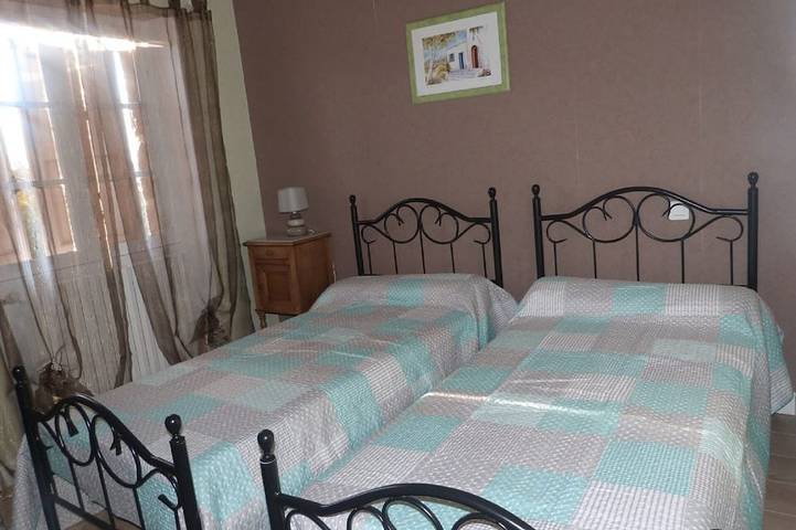 Gîte pour 6 personnes, avec balcon et jardin à Goulles - 4