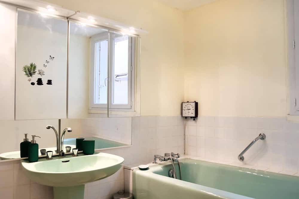 Appartement entier, 1 bedroom gorgeous apartment in Pirou in Pirou, Région de Coutances
