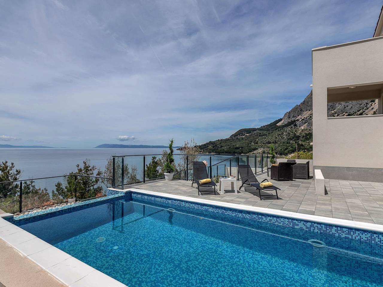 Atemberaubende Villa mit Pool in Drašnice, Makarska Riviera
