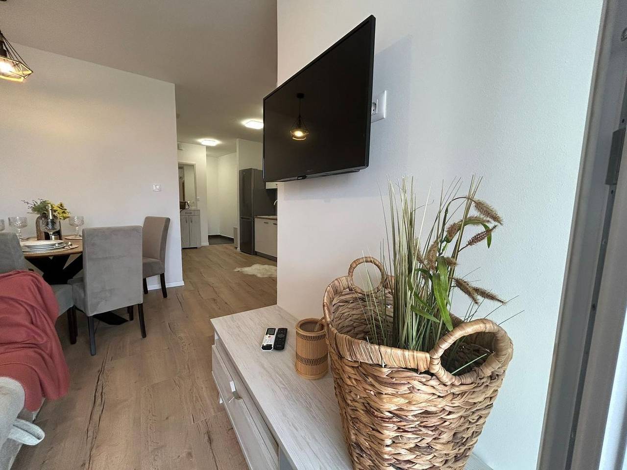 Entire apartment, Zentrale 50m² Stadtwohnung mit Balkon und Wlan – für bis zu 5 Personen in Biograd na Moru, Zadar