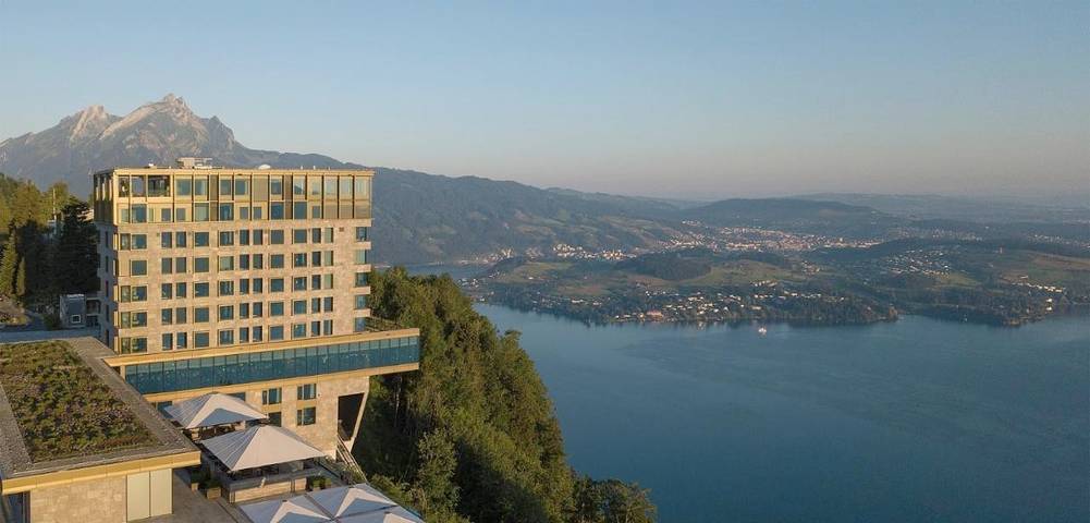 Ferienhaus für 2 Personen, mit Whirlpool und Terrasse sowie Garten und Kinderpool in Nidwalden