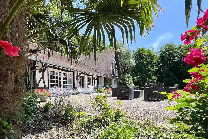 Gîte pour 8 personnes, avec jardin, animaux acceptés dans Canehan