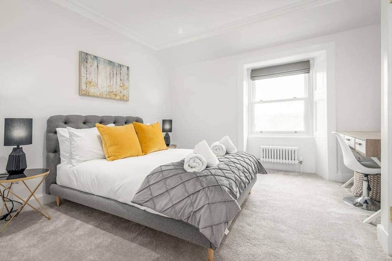 Entire apartment, Skye Sands | Alexandra Penthouse (No 8) in St Andrews, Fife region