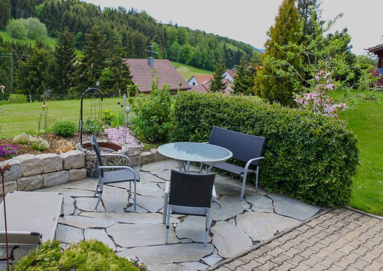 Ganze Wohnung, Apartment 'Rauscher' mit privater Terrasse und Wlan in Münsingen, Neckar-Alb