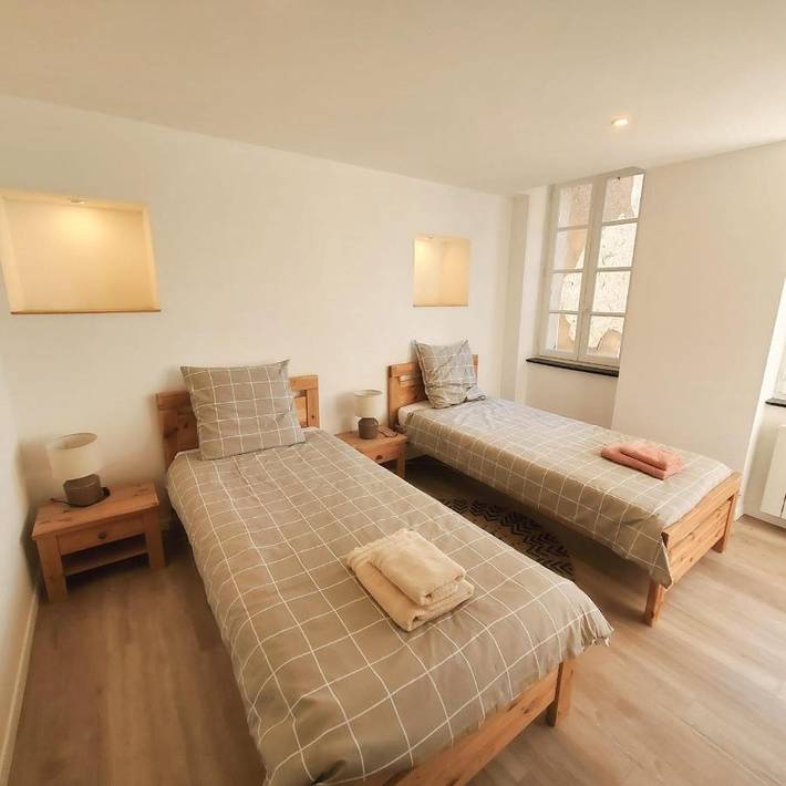 Location de vacances pour 6 personnes, avec terrasse à Aigne - 2