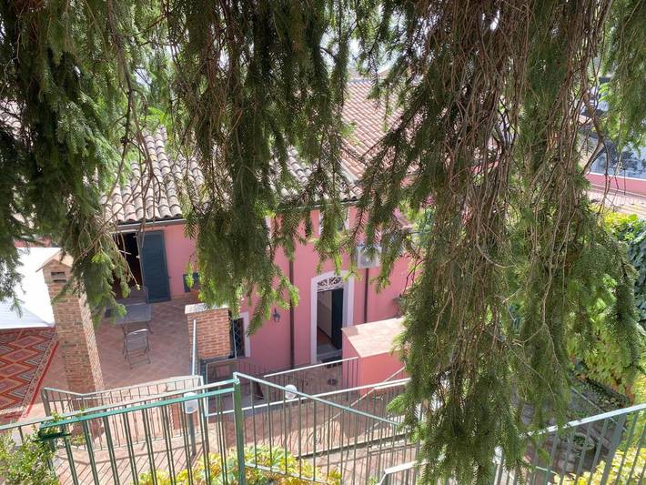 Bed & breakfast dla 2 osób, z ogród i taras, zwierzęta dozwolone w Milo