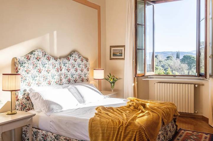 Villa für 10 Personen, mit Pool und Whirlpool sowie Garten in Florenz - 4