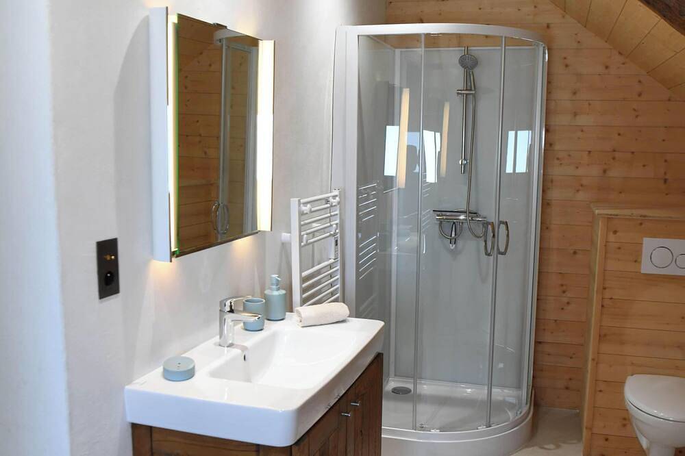 Gîte Mer - Spa extérieur in Genêts, Baie du Mont-Saint-Michel