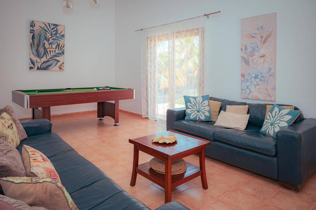 Villa Family in Las Salinas, Antigua