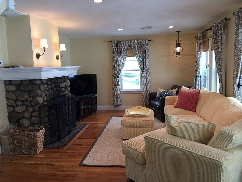 3 Minuten zu Fuß zur Minot Beach! in Scituate, Massachusetts