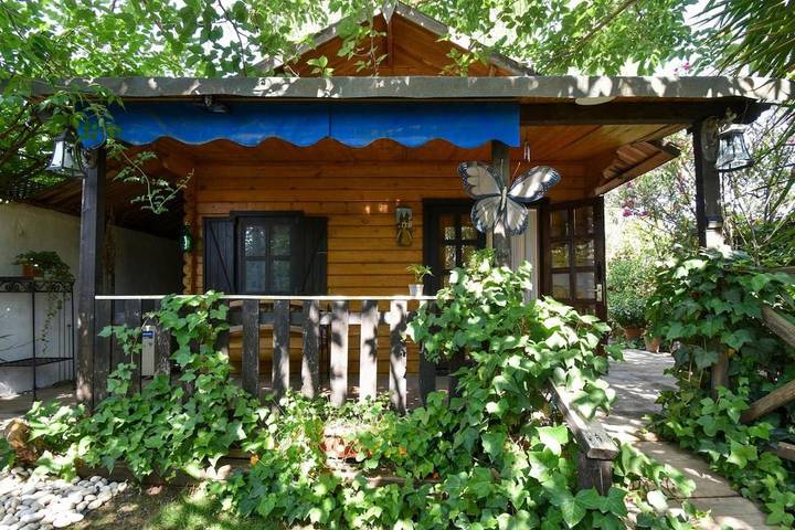 Casa rural para 4 personas, con terraza además de piscina y vistas en El Padul