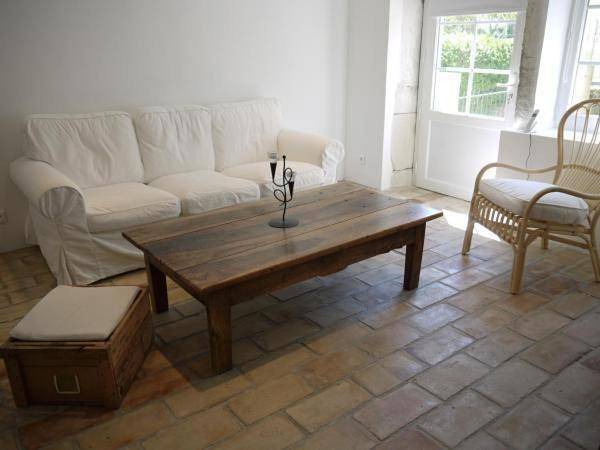 Location de vacances pour 2 personnes, avec vue ainsi que jardin et piscine à Réauville - 2