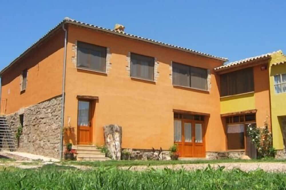 Gîte Les Farreras pour 7 personnes in Manresa, Pla de Bages DO