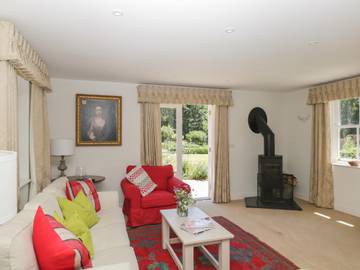 Holiday Home for 4 People in Breamore, New Forest, Photo 4