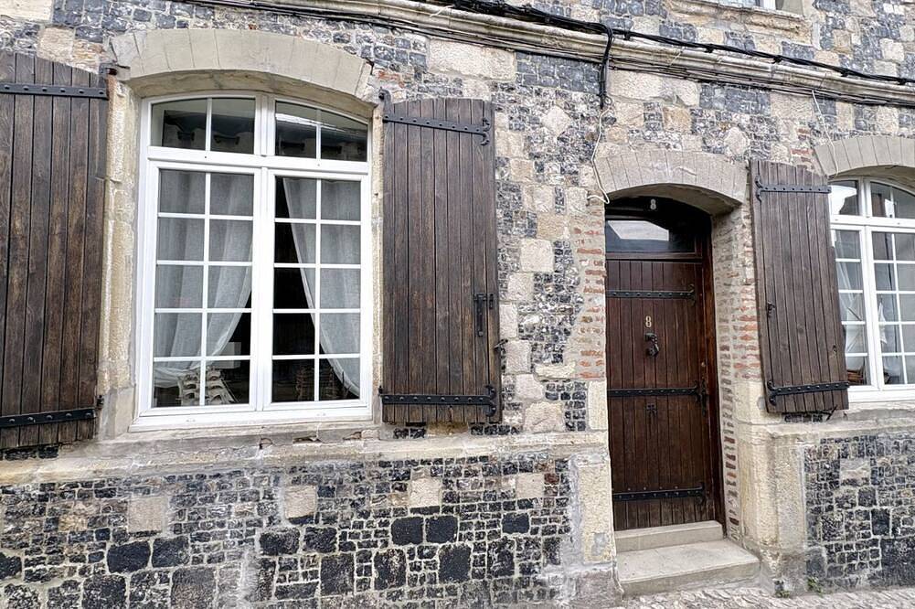 Appartement entier, Chez Jules – Charme & douceur avec vue sur les toits in Saint-Valery-sur-Somme, Région d'Abbeville