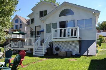 Vacation House for 8 Guests in Connecticut, USA, Picture 3