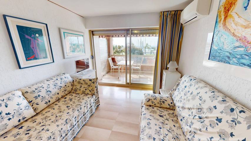 Gîte pour 4 personnes, avec balcon ainsi que piscine et vue sur l’océan dans Port de Menton Garavan - 4