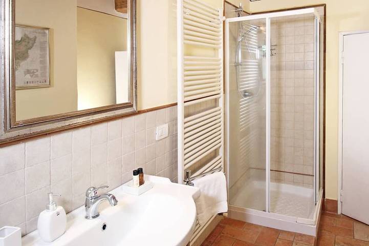 Appartement entier, En plein centre de Montepulciano. Appartements dans l'ancien palais avec vue et jardin in Montepulciano, Province de Sienne