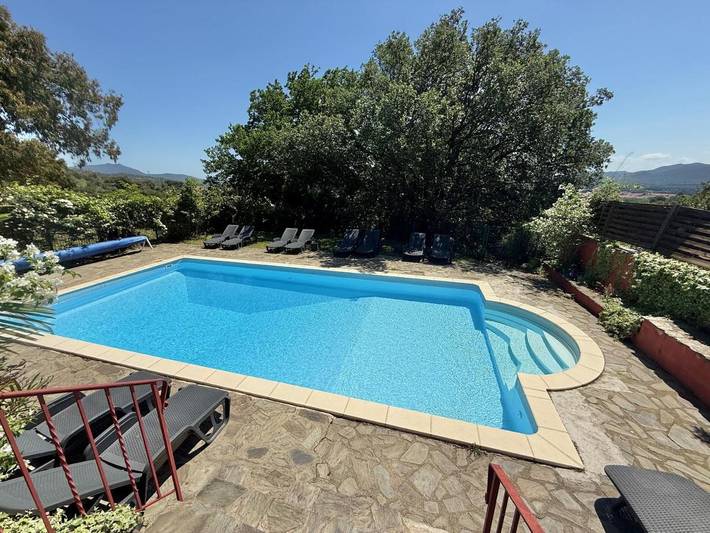 Gîte pour 2 personnes, avec vue ainsi que jardin et piscine, animaux acceptés à Ille-sur-Têt - 2