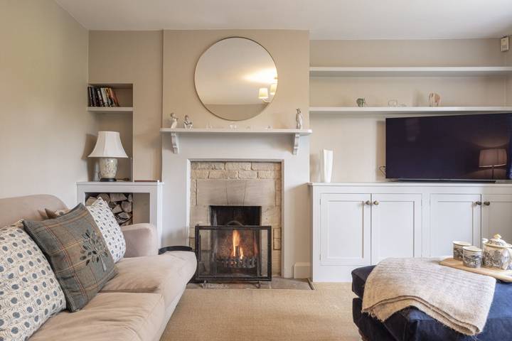 Yew Tree Cottage, Lower Swell in Stow-on-the-Wold, Gloucestershire