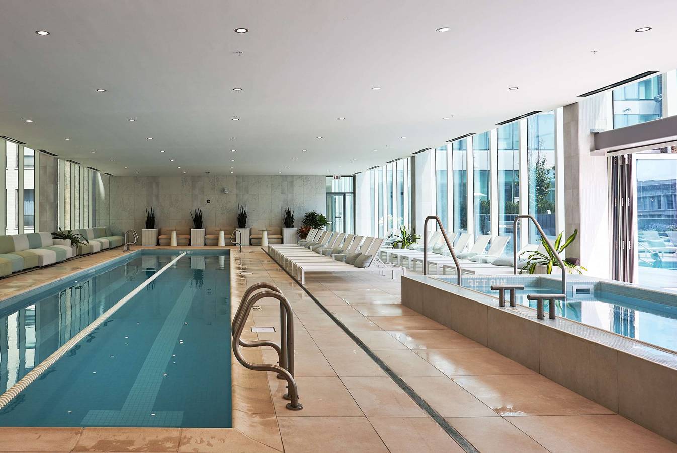 Apartamento entero, 60 Fl Lake View Apt An Urban Oasis in the Sky in Chicago, Condado de Cook