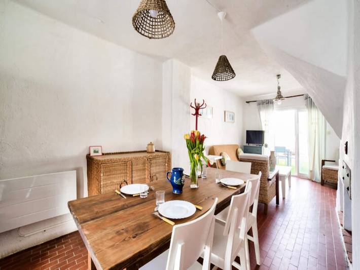 Gîte pour 5 personnes, avec jardin dans Plage des sables d'or - 3