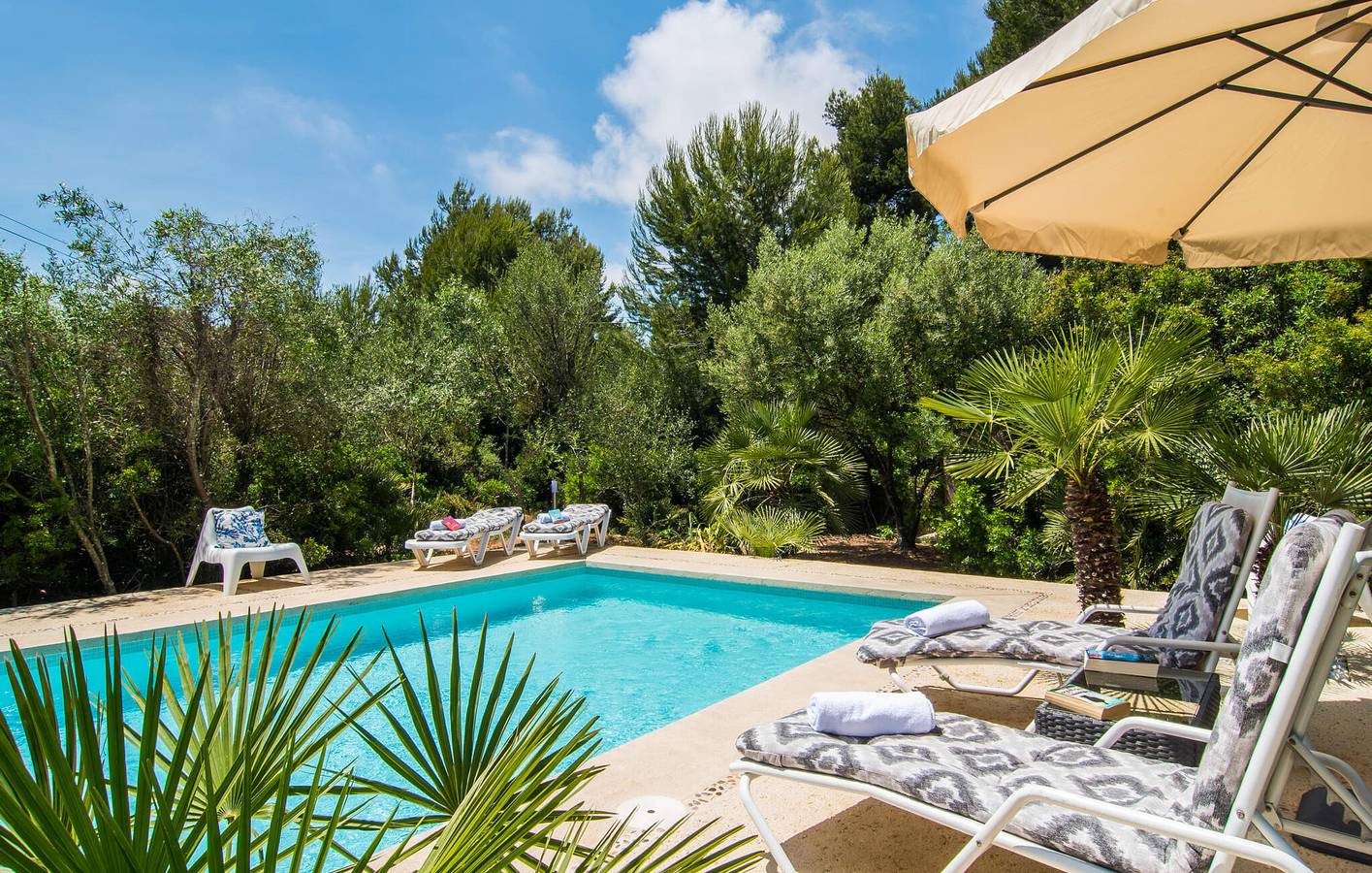 Appartement avec vue sur la mer, avec piscine, terrasse et climatisation - à 900 m de la plage in Es Carregador, Capdepera
