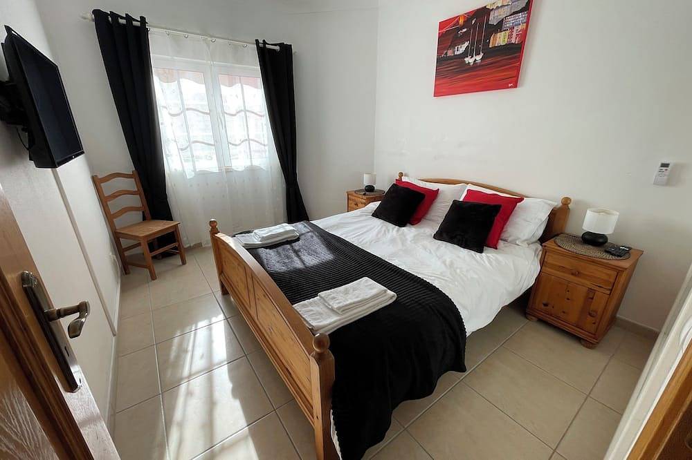 3 bedroom townhouse-Qev. Perfect for Families and Golfing Getaways. in Budens, Faro Distrikt