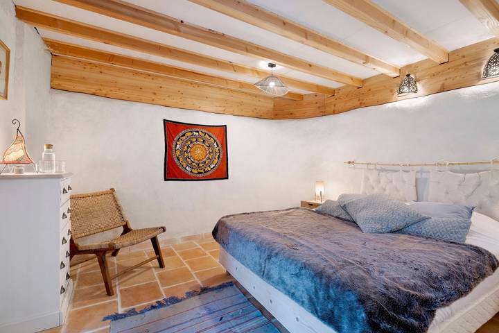 Bed and Breakfast 'Le Mont Vinaigre' with Mountain View, Shared Terrace and Wi-Fi in Les Adrets-de-l'Estérel, Mediterranean Coast (France)