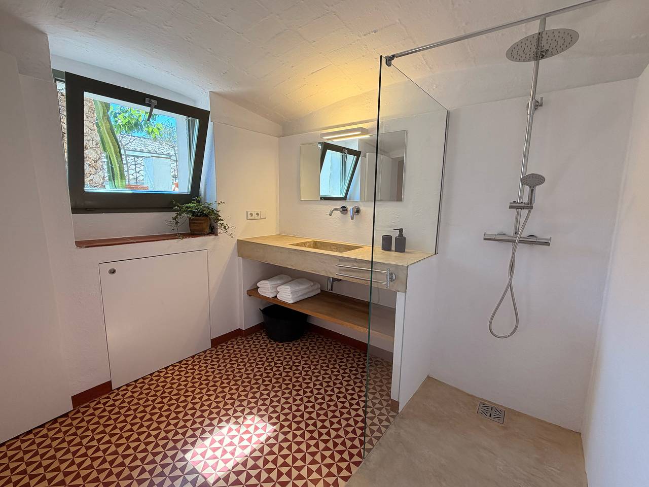 Recently renovated Duplex-Garden 50m Tamariu beach in Aigua Xelida, Tamariu