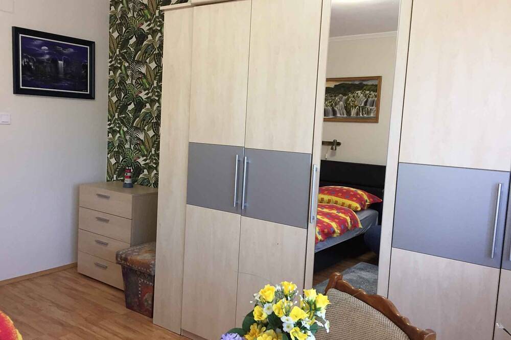 Ferienhaus mit Außenpool und Garten in Balatonkeresztur, Plattensee Südufer