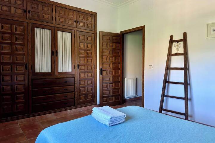 Location de vacances pour 7 personnes, avec balcon et jardin, animaux acceptés à Baena - 3