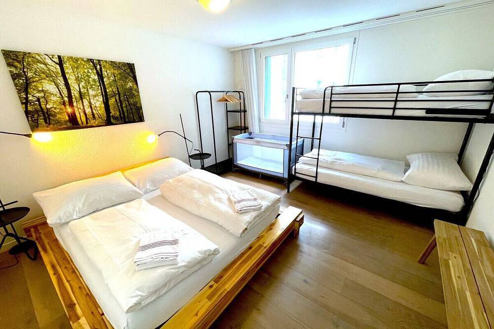 Apartamento entero, Swisshut Modern 10min Interlaken West Station - Apart. Blume 1 in Interlaken, Lago de Thun