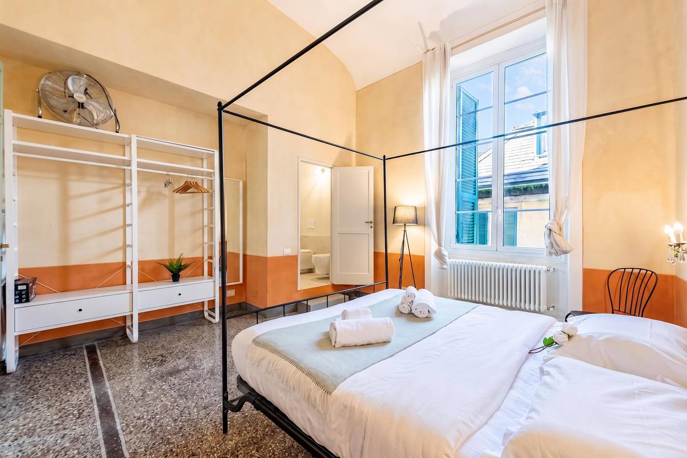 Ganze Wohnung, Gemütliches Strandapartment mit WiFi und kinderfreundlichen Annehmlichkeiten in Genua (Stadt), Genua