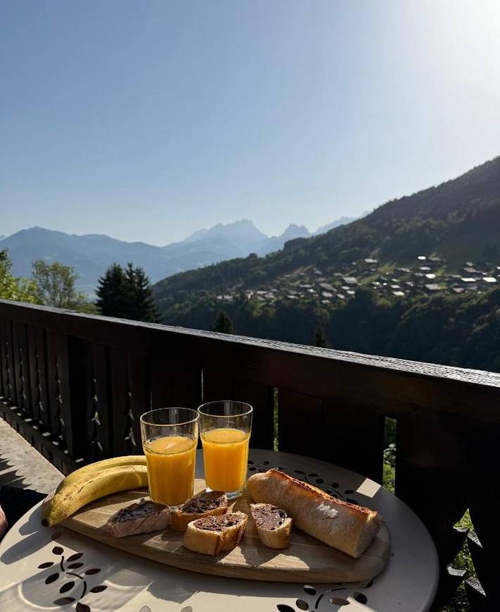 Chalet pour 6 personnes, avec vue et jardin, adapté aux familles
