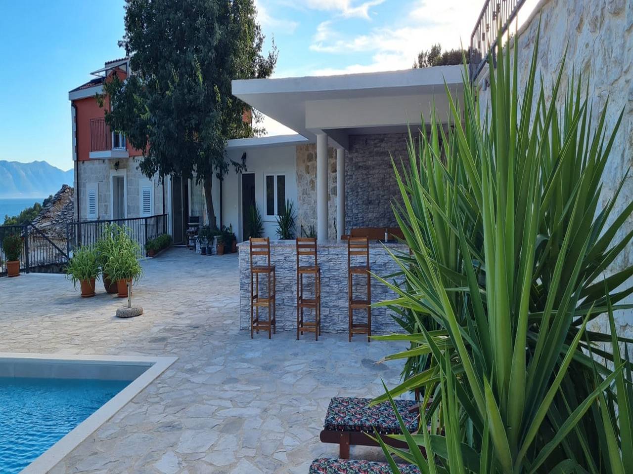 Ferienhaus für 6 Personen mit Balkon in Drvenik, Makarska Riviera
