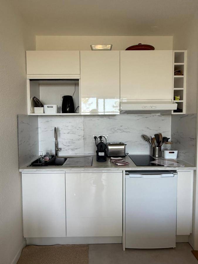 Gîte pour 2 personnes, avec jardin ainsi que vue et terrasse dans Plage du Moulleau - 3
