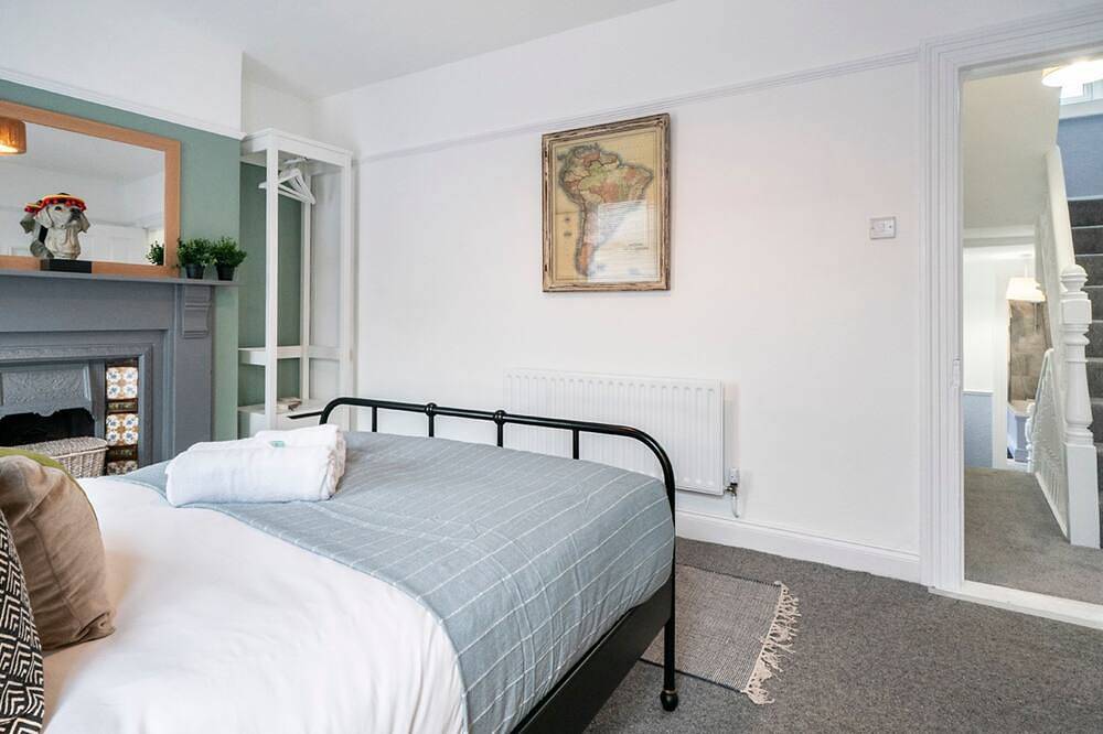 Gorgeous 4 Bedroom Home 7 Min from City Centre - Pass the Keys in Belfast, Grafschaft Antrim