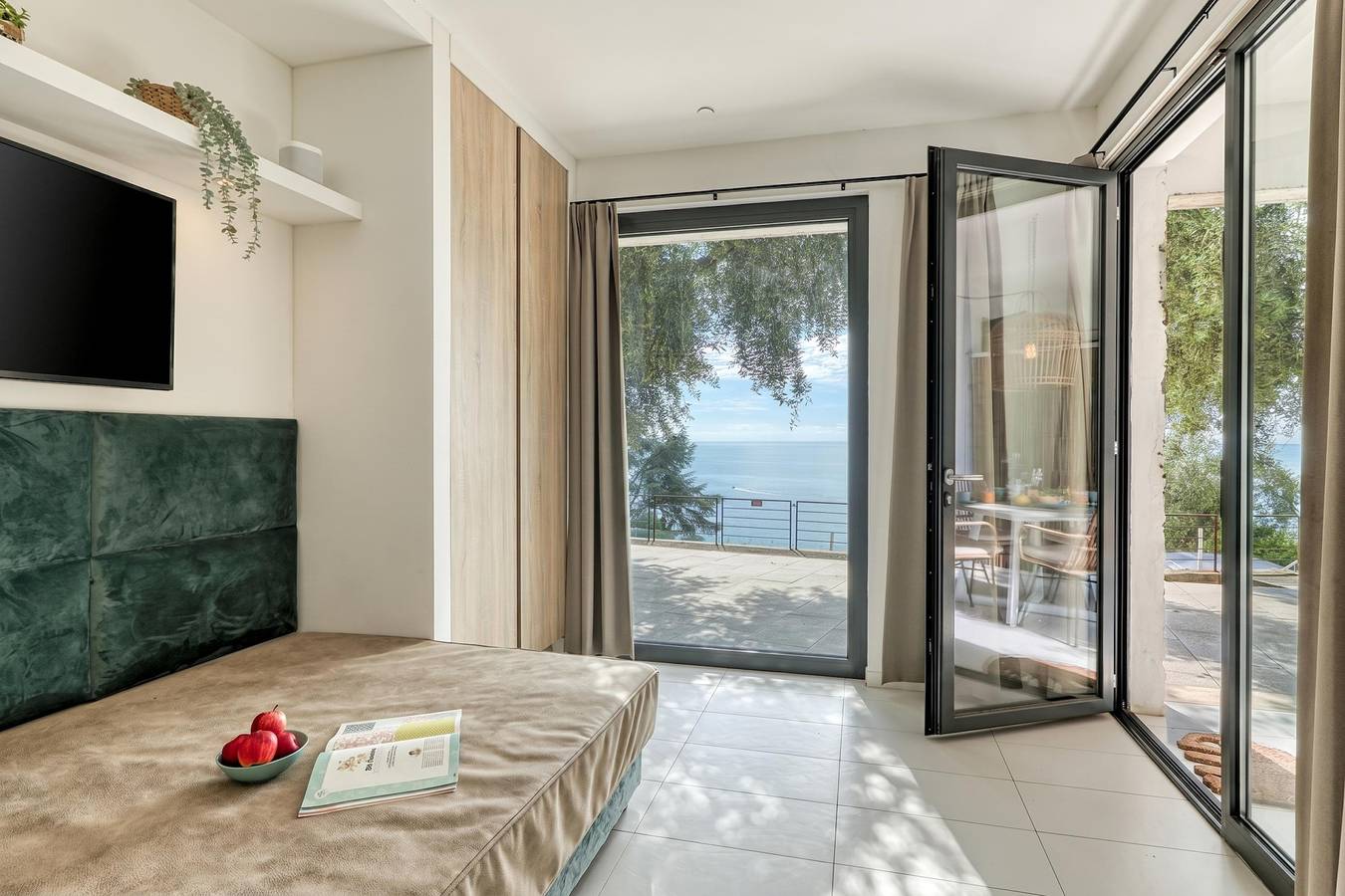 Boutique Pool Apt. Balzi Rossi - Roma 2 in Grimaldi (Ventimiglia), Ventimiglia