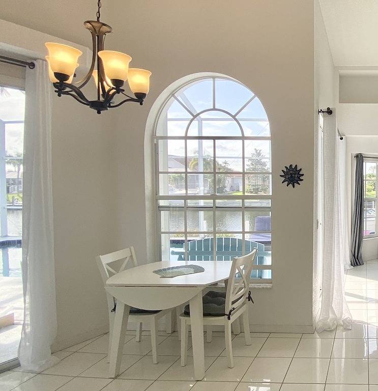 Amazing!! Remodeled Punta Gorda waterfront home; Heated Salt Pool; golf nearby in Punta Gorda, Charlotte County