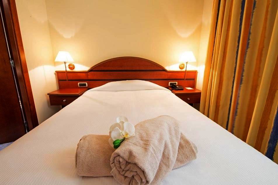 Hôtel pour 10 personnes avec jacuzzi in Empuriabrava, Haut-Ampurdan