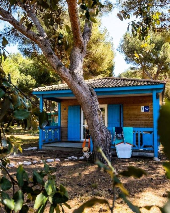 Camping pour 4 personnes, avec piscine, animaux acceptés