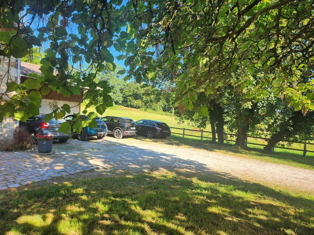 Double Room with Garden View in Saint-Léonard-de-Noblat, Région de Limoges
