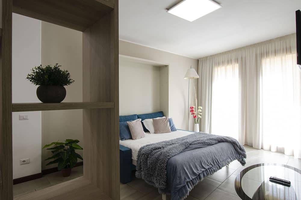 Apartamento entero, Smeralda Flats, Studio 4 guests & parking in Terranoa/Olbia, Olbia