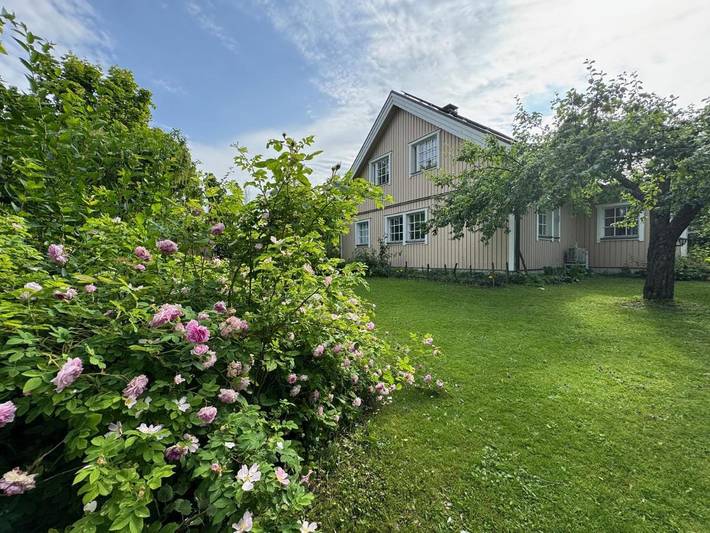 Ferienhaus für 8 Personen, mit Sauna und Pool sowie Garten und Ausblick, mit Haustier in Helsinki