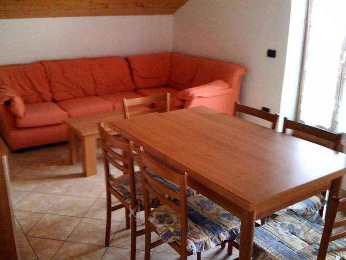 Appartamento per 8 persone, con Balcone e Giardino a Pellizzano