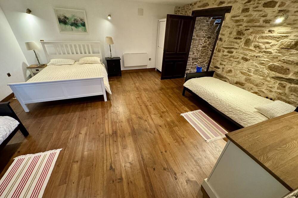 Les Cathares - Rustic and charming gite with panoramic mountain views, immersed in beautiful nature in Riols, Région de Béziers