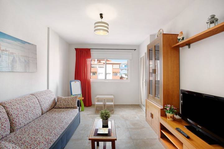 Ganze Wohnung, Ferienwohnung 'Puertito Guimar' mit Gemeinschaftsterrasse, Balkon und Wlan in Puertito de Güímar, Güímar