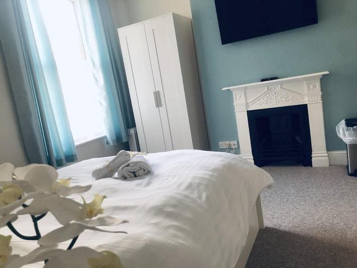 Maison d’hôte pour 2 personnes, avec Jardin à Poole - 2