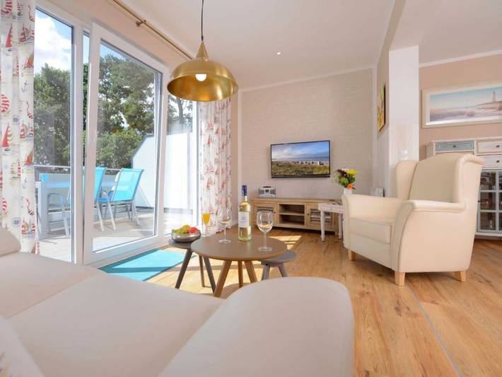 Ferienwohnung für 2 Personen, mit Balkon und Terrasse sowie Garten in Boltenhagen - 2